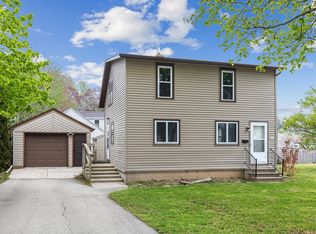 1115 Menasha Ave, Manitowoc, WI 54220