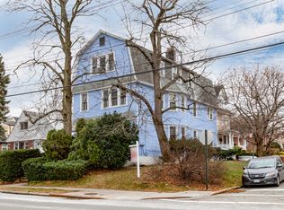 15052 Bayside Ave, Flushing, NY 11354
