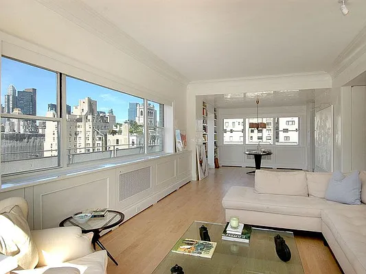 Rented by Sotheby's International Realty | media 37