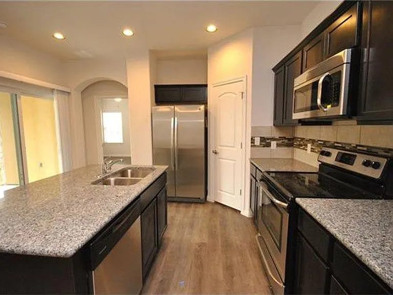 Muirfield Townhomes — Photo 12