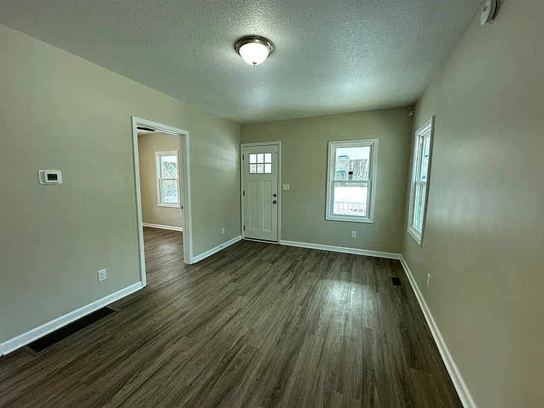 2657 Pearce Ave — Photo 3