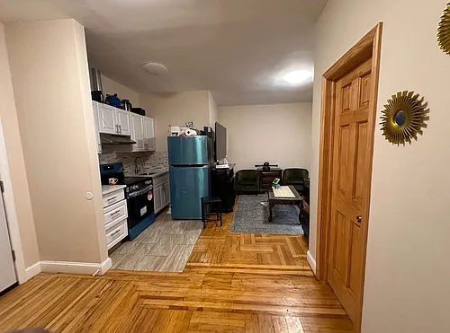 1510 White Plains Rd #2 Photo 1