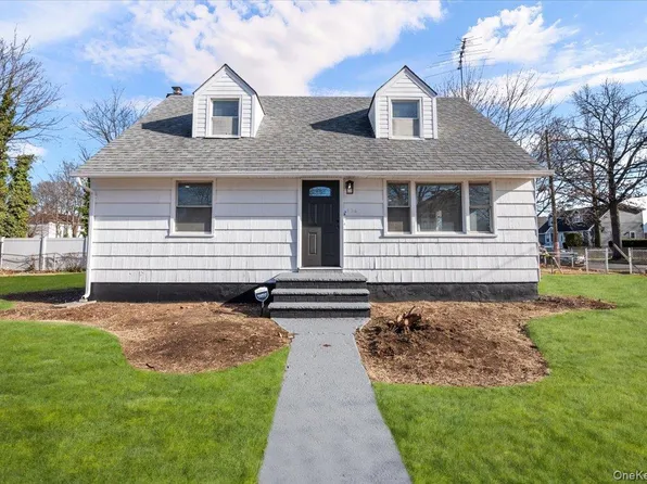 126 Fairview Boulevard, Hempstead, NY 11550