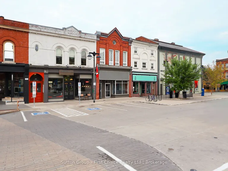 41 Market Pl #UPPER — Photo 1