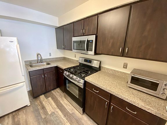 5th image of 903 Lindsley Ct
