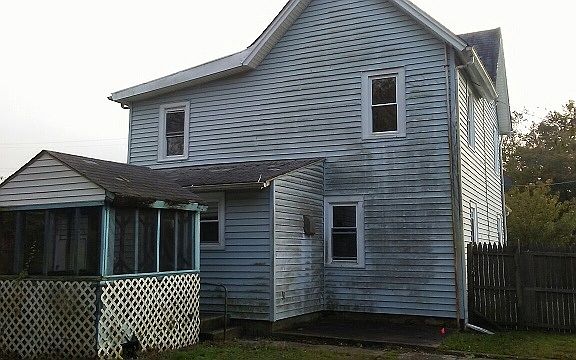 4th image of 408 Franklin St