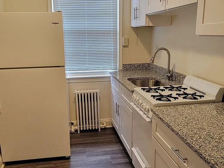Lee Albemarle Apartments — Photo 31