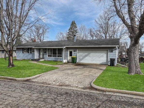 507 Summit Ave, Tracy, MN 56175