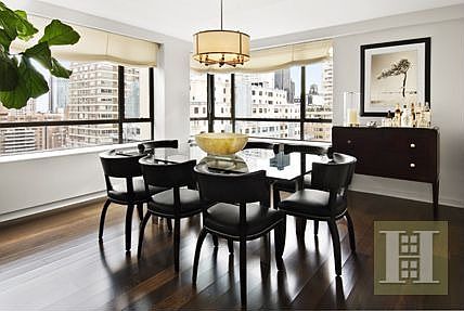 3rd image of 190 E 72nd St APT 19D