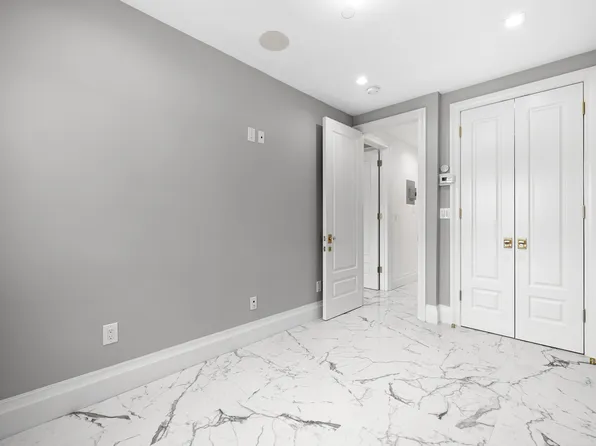 1333 East 14th Street image 6 of 12