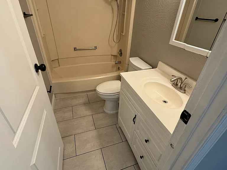 5430 Basore Rd — Photo 8