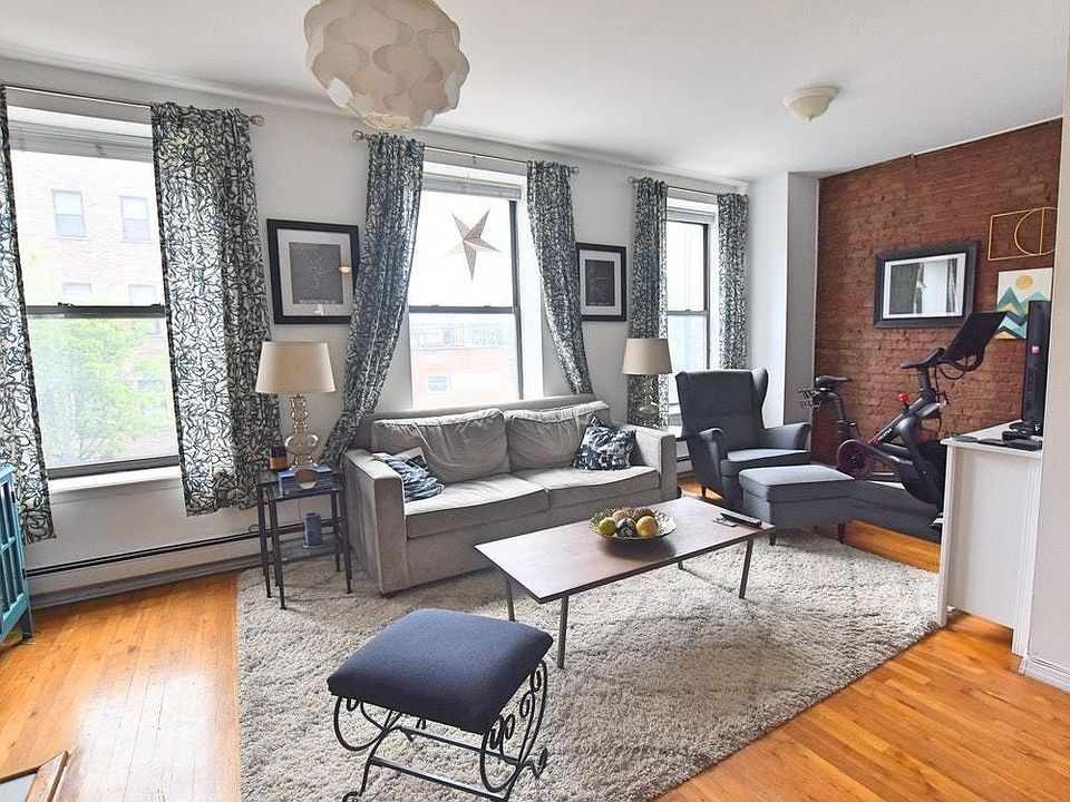 1st image of 171 Sackett St APT 2