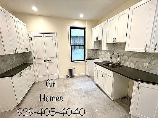 1st image of 519 W 48th St #18B