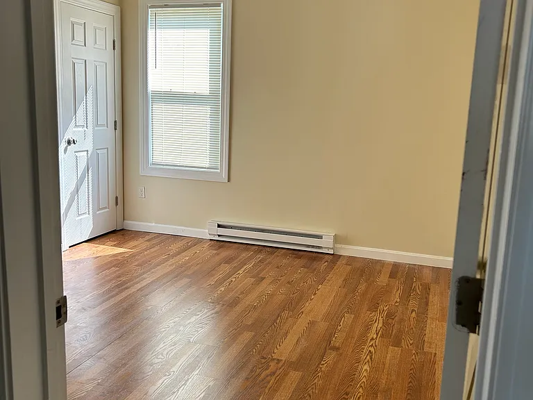 327 Hamilton St #2 — Photo 9