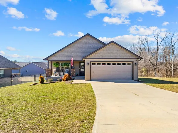 15 Capitol Dr, Crossville, TN 38555