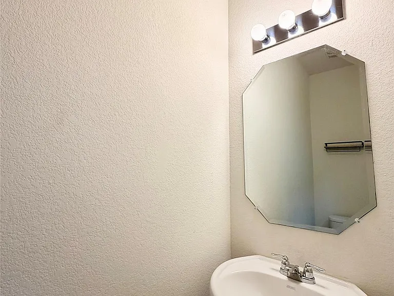 11704 Monterosso Dr — Photo 12