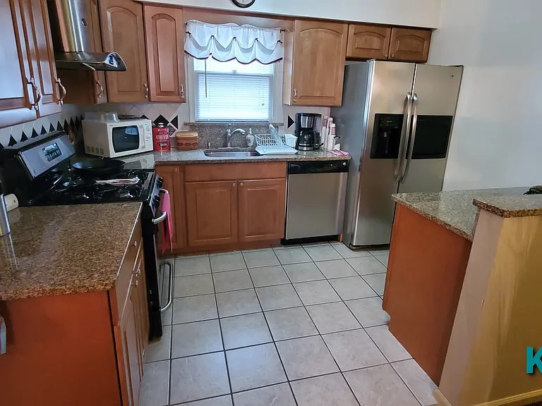 2427 Hay St — Photo 11