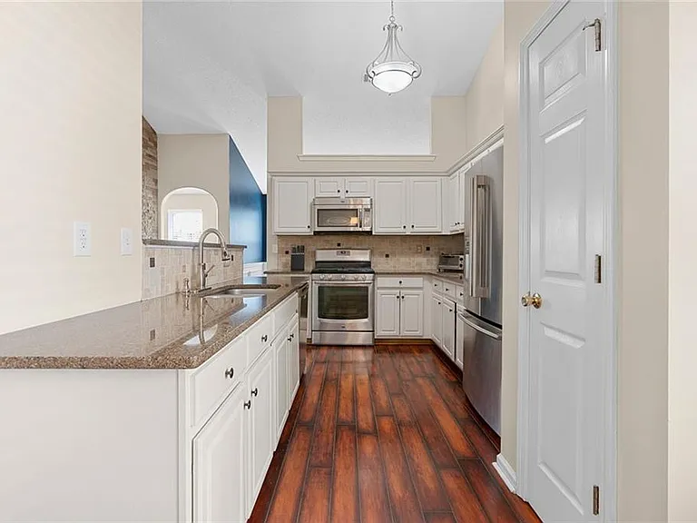 1755 Arborwood Dr — Photo 5