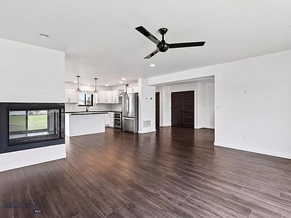 4th image of 315 Caitlin Rd