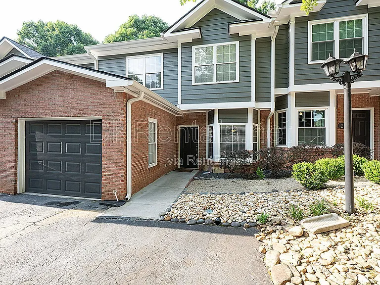 2680 Pine Tree Rd NE #3 — Photo 2