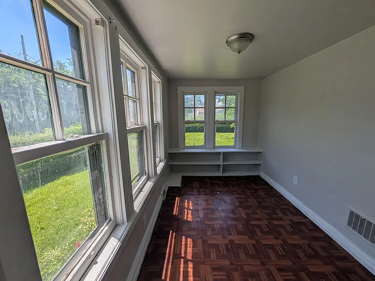 262 Blakeslee St — Photo 22