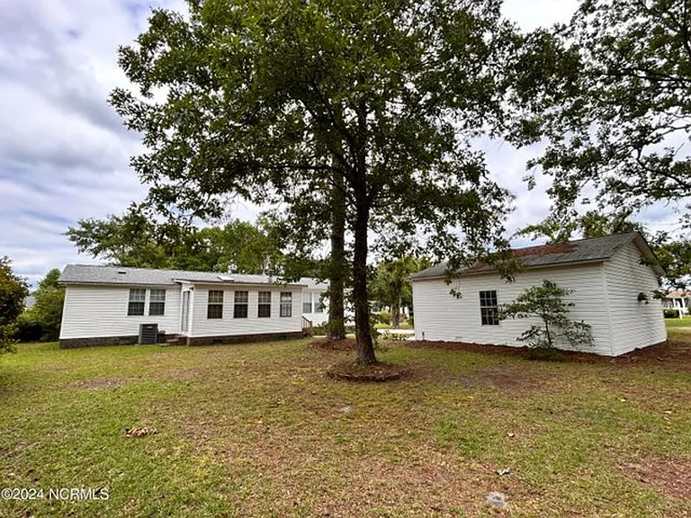 1075 Captains Ct — Photo 20
