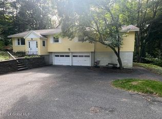 142 Menands Rd, Albany, NY 12211