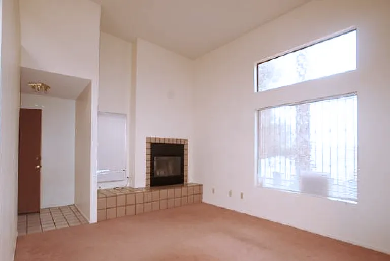 3988 N Roger Ln — Photo 1