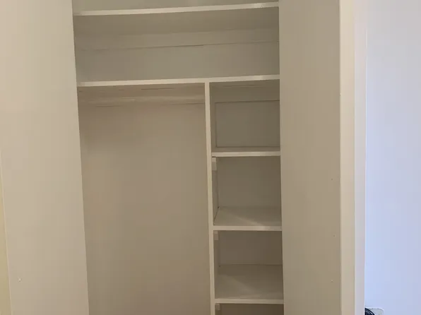 185 East Second Street image 4 of 8