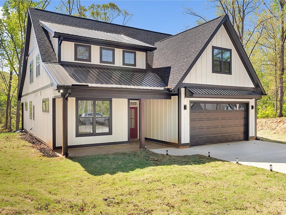 1st image of 407 Blue Ridge Ct