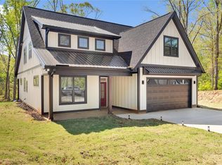 407 Blue Ridge Ct, Westminster, SC 29693