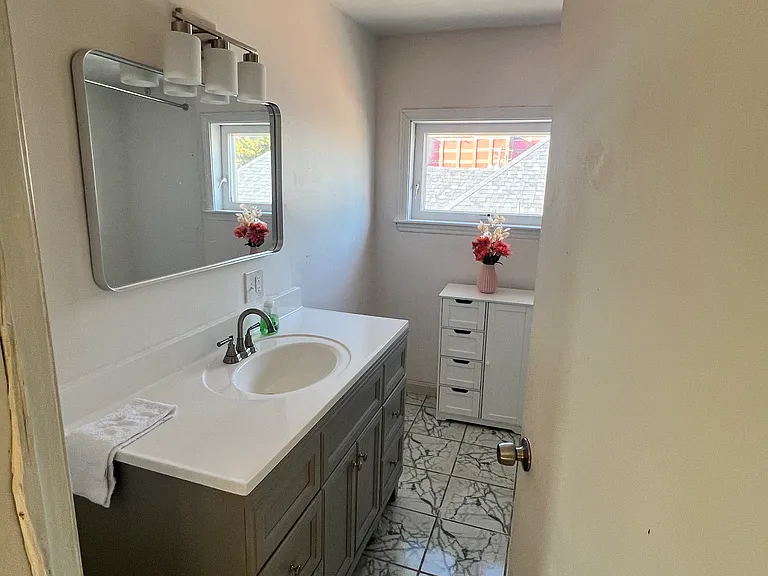 163 Holly St #3 — Photo 14