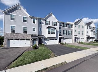120 Crown St, Mc Kees Rocks, PA 15136