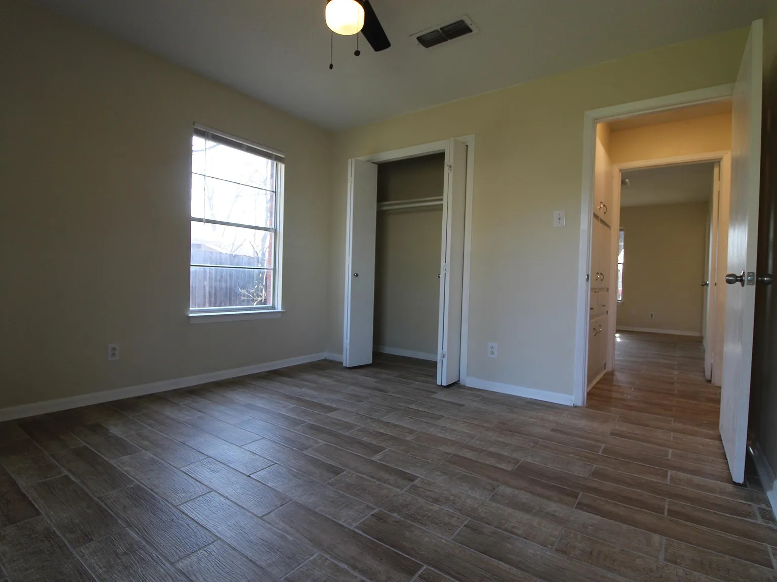 3303 Brookbend Drive - - — Photo 2