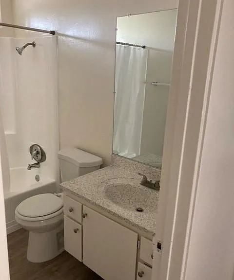 8202 Ashgrove Dr #13 — Photo 6