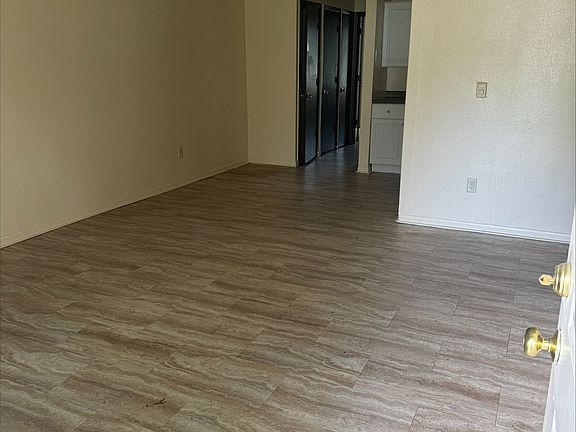 2nd image of 201 E 16th Ct APT 2