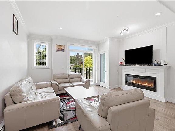 2nd image of 13898 64th Ave #174