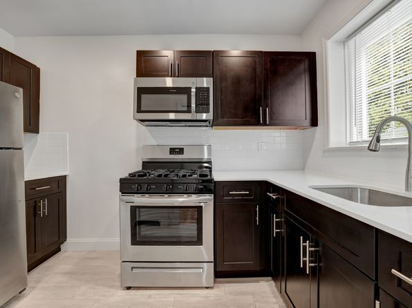 335 E Ridgewood Ave #2G
