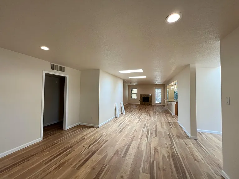 4328 Magnolia Dr NE — Photo 25