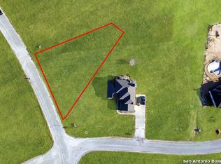 109 Pine Valley Dr, La Vernia, TX 78121