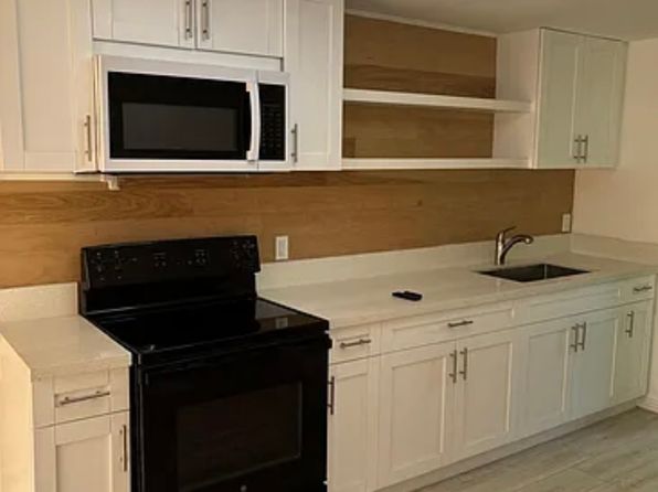 19640 Whispering Pines Rd