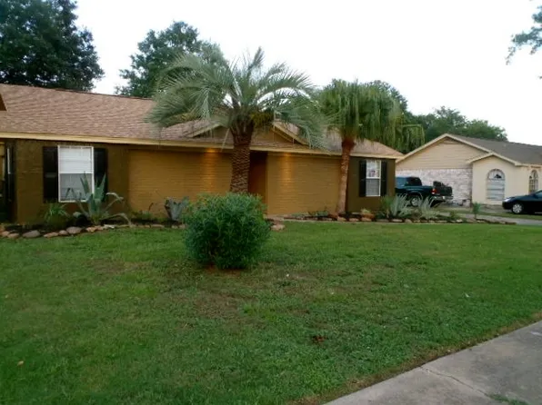 7006 Woodfern Dr, Houston, TX 77040