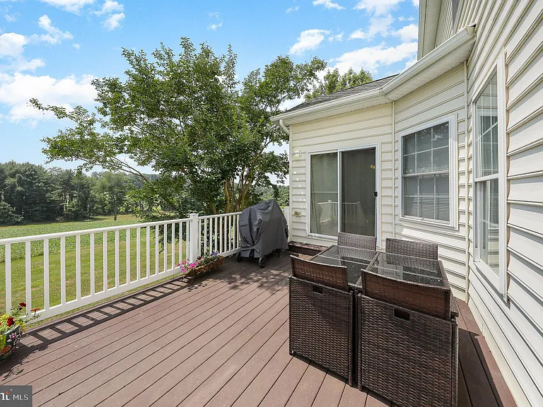 2121 Traceys Rd — Photo 15
