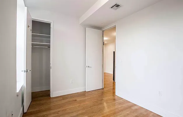 Rented by Cityside Rentals Corp | media 5