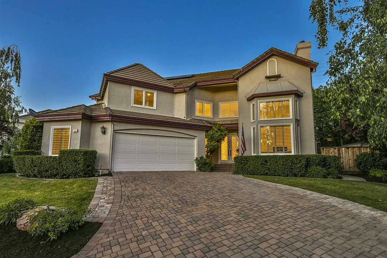 314 Zagora Dr photo 1
