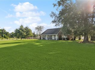 14370 Hickory Dr, Ponchatoula, LA 70454