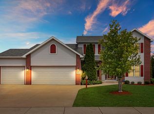 9102 61st St, Kenosha, WI 53142