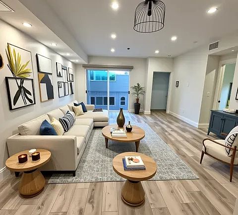 Living room virtually staged