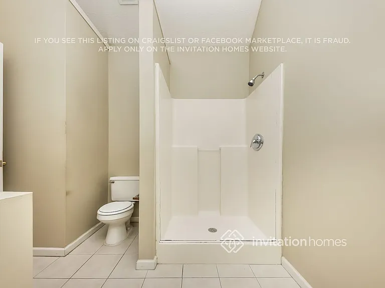 4050 Lions Gate — Photo 15