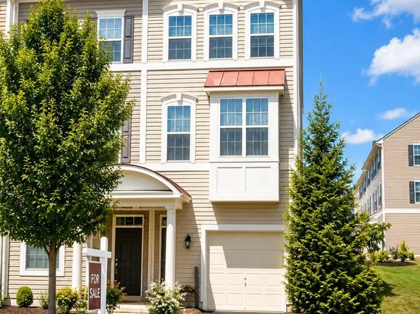2889 Chinkapin Oak Ln, Woodbridge, VA 22191